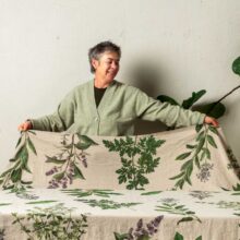 4006S-FH-Linoroom-Tablecloth-Fine-Herbs-Vertical-LR14