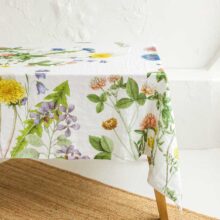 4006S-FW-Linoroom-Tablecloth-Field-Flowers-Vertical-LR-2