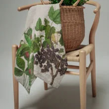 Black Currant and Strawberries linen kitchen towels by Linoroom