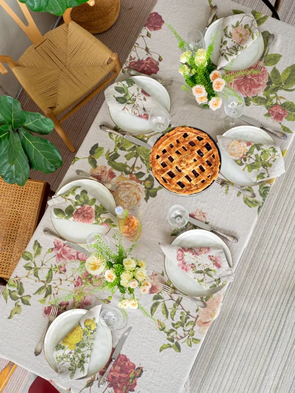 Roses linen napkins by Linoroom