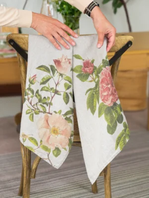 Roses Linen teat towels by Linoroom